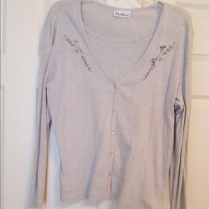 Long sleeve blouse.